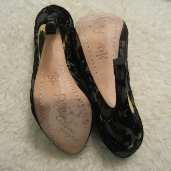 ALICE & OLIVIA Helena Pumps - Picture 6 of 7